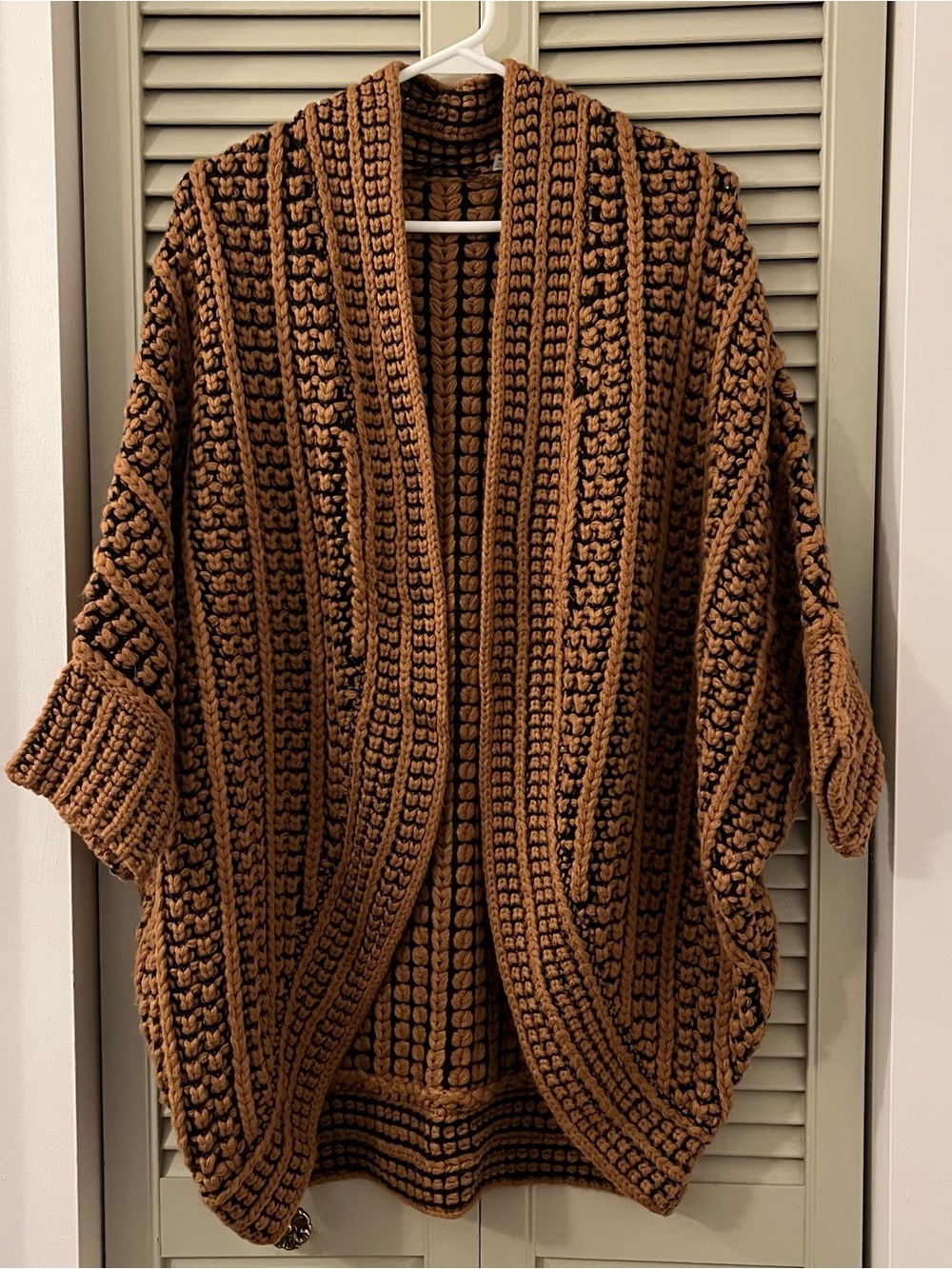 Dex Chunky Open-Front Cardigan in Brown